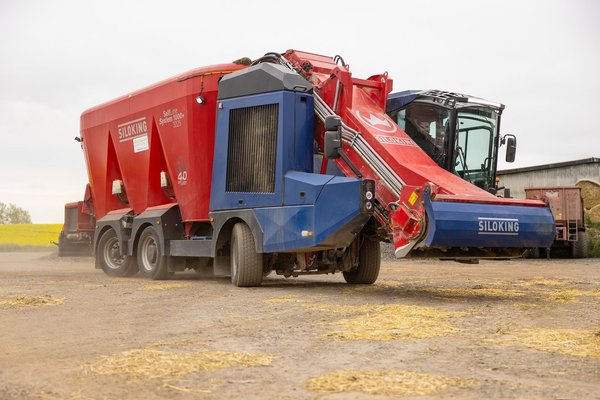 Materiels - Mélangeuse automotrice - SILOKING SelfLine 4.0 System 1000+ 3225-29