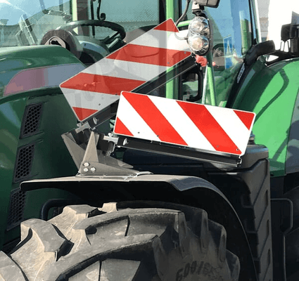 Pièces agricoles - Eclairage - Support de montage inclinable et angle de pivotement pour surfaces inclinées, changement rapide