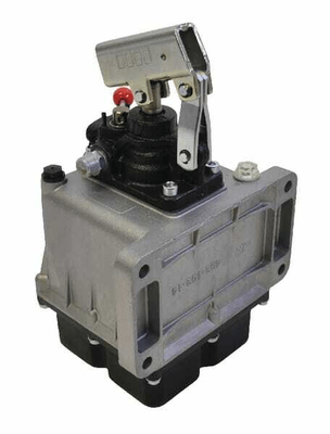 Pièces agricoles - Hydraulique - Pompe à main 12cc D.E.+réservoir 3ltr