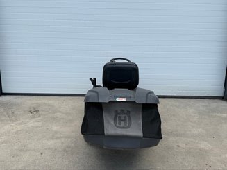 Tondeuse autoportée Husqvarna TC138 - 3