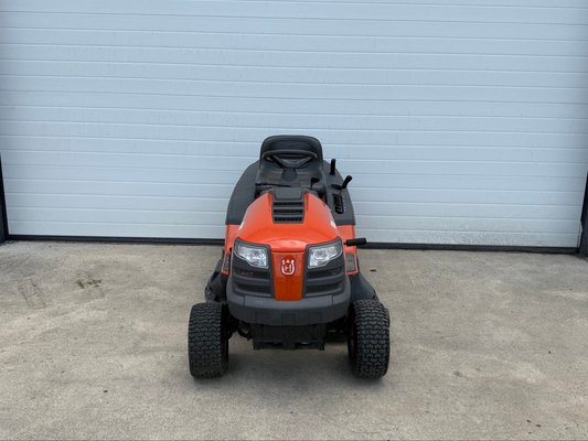 Tondeuse autoportée Husqvarna TC138