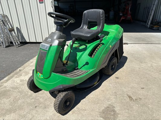 Tondeuse autoportée VERTS LOISIRS F 72 HYDRO