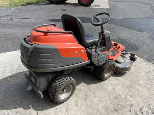 Tondeuse autoportée Husqvarna R418TS AWD