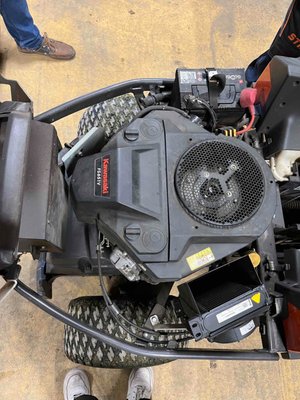 Tondeuse autoportée Husqvarna R420TSAWD