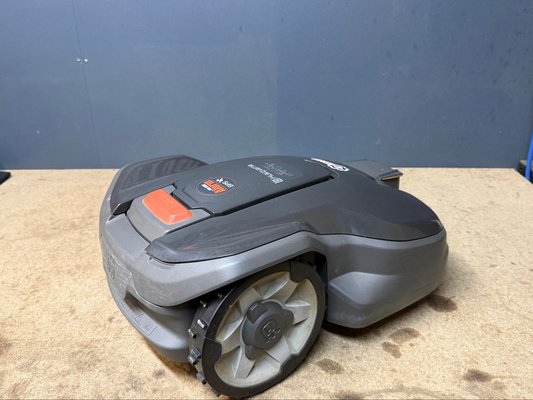 Robot de tonte Husqvarna AUTOMOWER 315MII