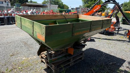 Distributeur d'engrais Amazone Zau - 3