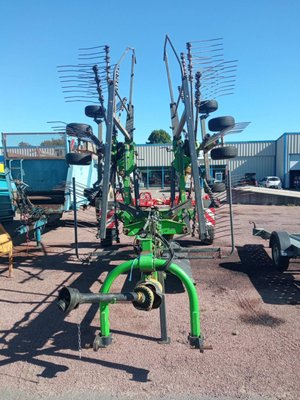 Andaineur Deutz-Fahr SWATMASTER 7641