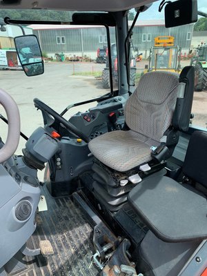 Tracteur agricole Kubota M105GX-IV