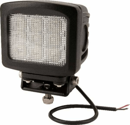 Pièces agricoles - Eclairage - Phare de travail LED carré 90W 8100lm, 10/30V, 135x124mm, faisceau large 9 LED Kramp