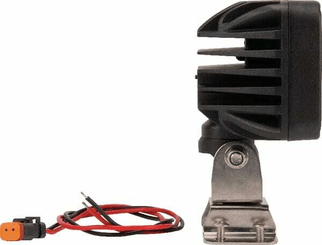 Pièces agricoles - Eclairage - Phare de travail LED carré blanc 24W 1920lm, 10/30V, 105x84x95mm faisceau large prise Deutsch 8 LED Kramp