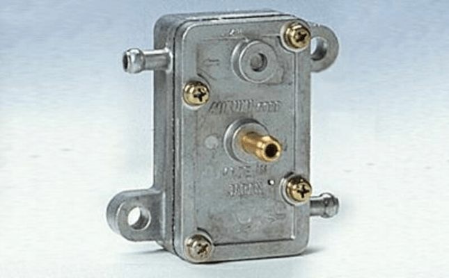 Pièces Quad & Motos - Moteur - POMPE A ESSENCE DF44-210