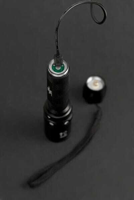 Pièces agricoles - Outils atelier - Lampe torche à LED LuxPremium TL400AFS