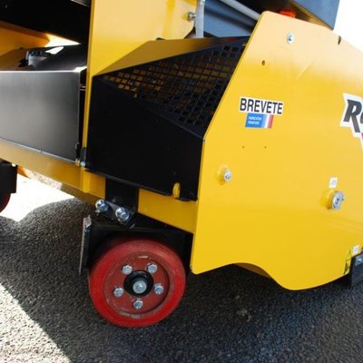 Materiels - Balayeuse - BALAYEUSE RAMASSEUSE TURBONET 1500 AUTONOME