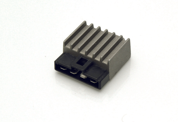Pièces Quad & Motos - Electrique - Régulateur TECNIUM 12V CA/CC 4 pins - Minarelli