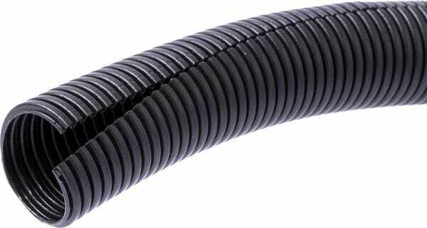 Pièces agricoles - Electricité - Tube de protection ouvert