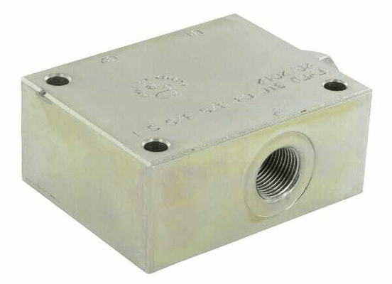 Pièces agricoles - Hydraulique - Distributeur 10/20 litre - 3-8 BSP