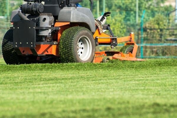 Pièces agricoles - Pièce divers - Pneu 23x10.50-12 NHS TL 4PR 92 A4 Turf Master