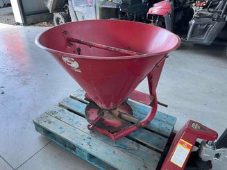 Distributeur d'engrais Suire 150 - 2