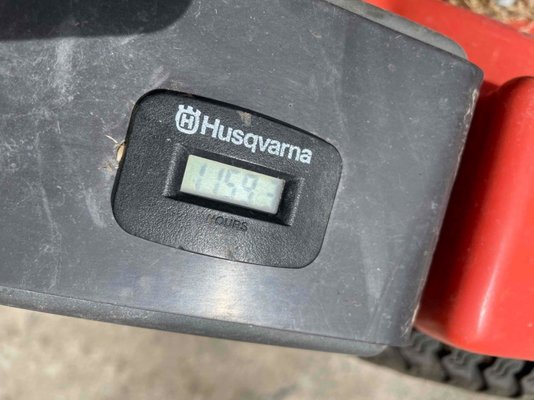 Tondeuse autoportée Husqvarna R418TS AWD