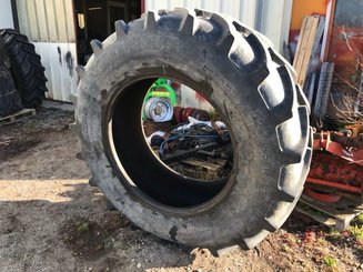 Pneu agricole Vredestein 520/85R38 - 2