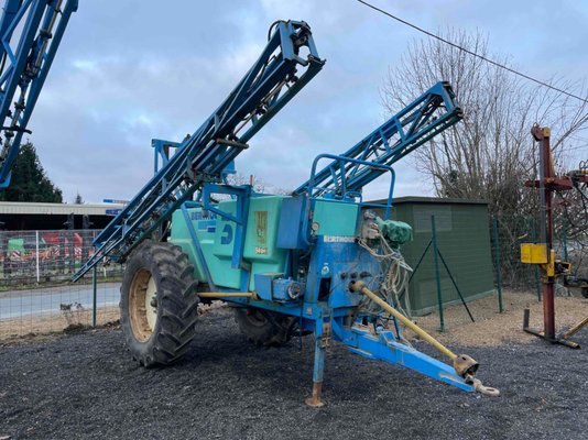 Pulvérisateur traîné Berthoud MACH 32