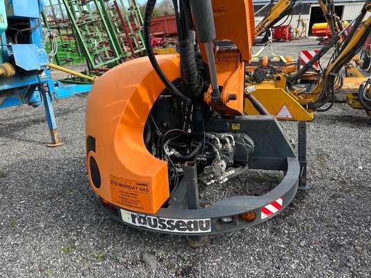 Épareuse Rousseau KASTOR 550 PA