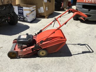 Tondeuse poussée et tractée Wolf GTFB4M - 1