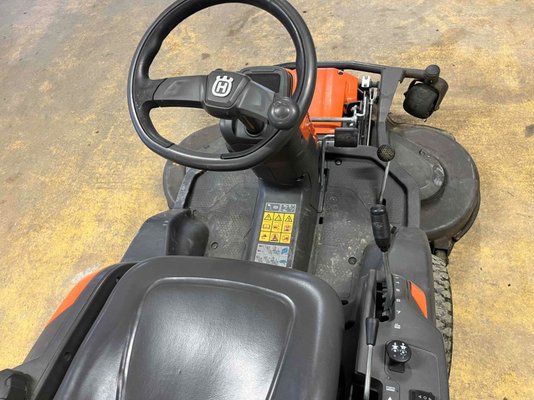 Tondeuse autoportée Husqvarna R420TSAWD