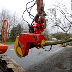 Accessoires et options matériel  - Grue - GRAPPIN COUPEUR XYLOCUT 310 PE