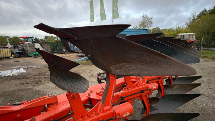 Charrue Kuhn multimaster 121
