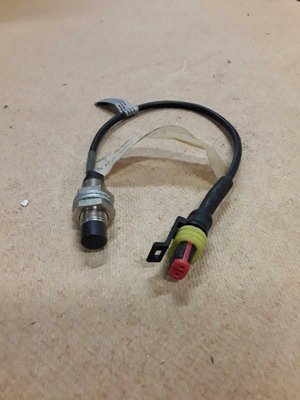 Pièces agricoles - Pièce divers - CAPTEUR AVEC PRISE VP/CP/BIGM
