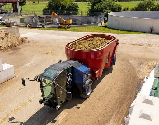Materiels - Mélangeuse automotrice - SILOKING TruckLine e.0 eTruck 1408-10