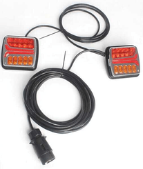 Pièces agricoles - Eclairage - Jeu de lumières LED, 12-24V, boulonné à l'arrière, câble de 7,5m, Kramp
