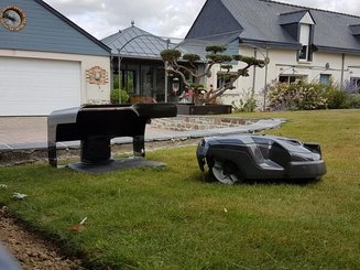 Pièces agricoles - Jardin et forêt pièce adaptable - Garage pour robots « Robot Protect B »