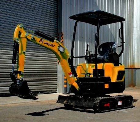 Materiels - Mini pelle sur chenilles - Minipelle Riquet LGR17 1700kg