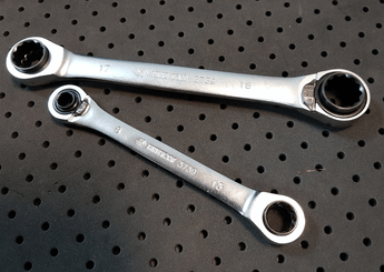 Outils - Outils divers - Jeu de 2 Clés polygonales à cliquet réversible 8-10-12-13-16-17-18-19