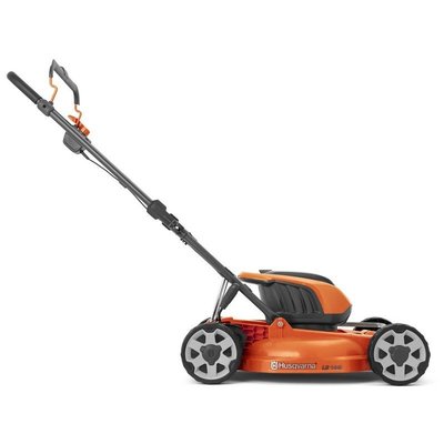 Materiels - Tondeuse poussée et tractée - Tondeuse poussée et tractée Husqvarna LB144i