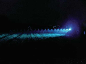 Pièces agricoles - Eclairage - Phare de travail LED x2 carré 9W 1000lm 10/30V bleu 90x4 LED