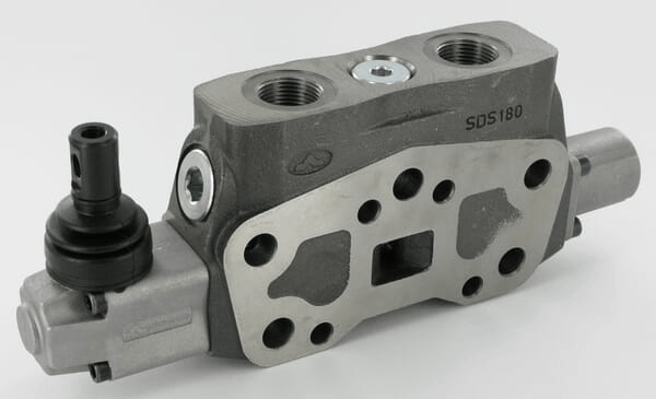 Pièces agricoles - Hydraulique - Section SDS180/1 28-P Parralle