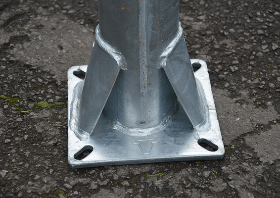 Materiels - Cage de contention - PACK DE 25 POTEAUX TREFLE SUR PLATINE NU D.102MM L.1.68M