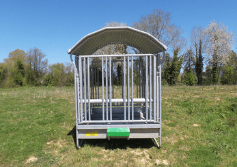 Accessoires et options matériel  - Matériel d'élevage - autre - RATELIER 4 FACES POUR CHEVAUX