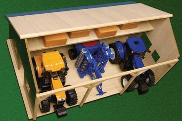 Loisirs - Jouets - Hangar en bois pour 3 tracteurs