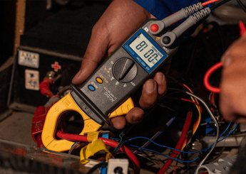 Outils - Outils divers - Pince ampèremètrique 600V AC/DC