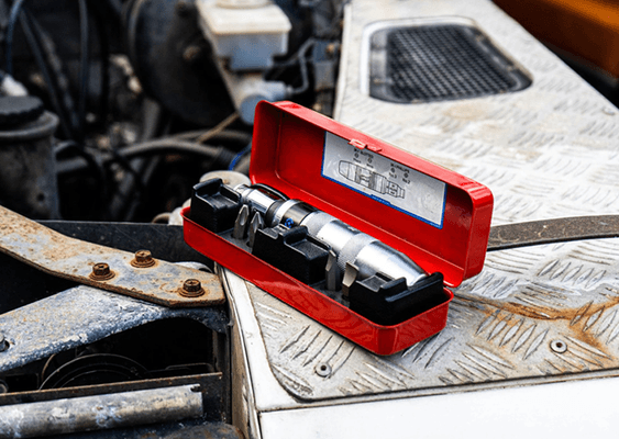 Outils - Outils divers - Coffret de tournevis à frapper et accessoires, 6 pieces