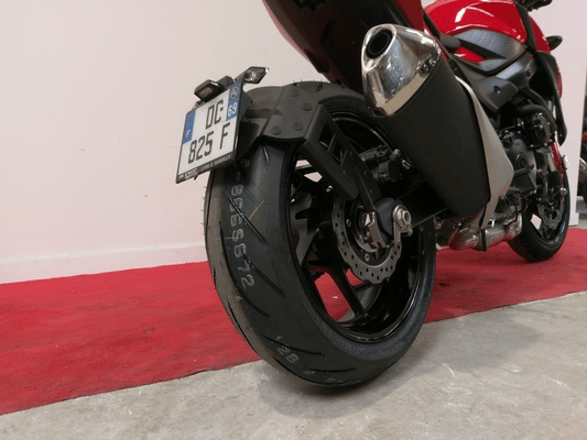 Pièces Quad & Motos - Equipement véhicule - Support de plaque ACCESS DESIGN ''ras de roue'' noir Suzuki GSX-S750