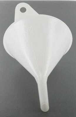 Pièces agricoles - Outils atelier - Entonnoir en PVC Ø120mm