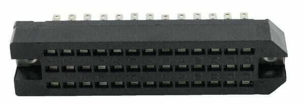 Pièces agricoles - Pièce Pulvérisateur - Fiche 39 P. Femelle DIN41618