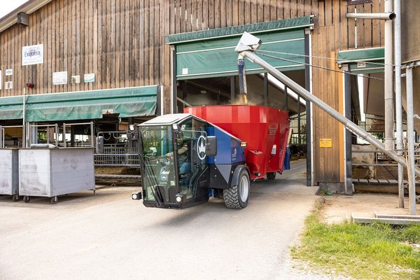 Materiels - Mélangeuse automotrice - SILOKING TruckLine e.0 eTruck 1408-10