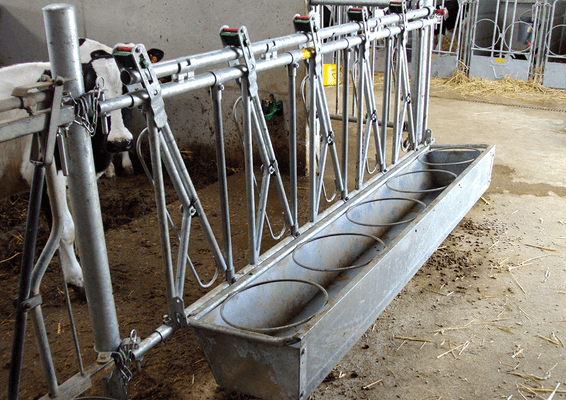 Materiels - Accessoires 20Kg-30Kg - AUGE METALLIQUE POUR CORNADIS VEAU 4P.