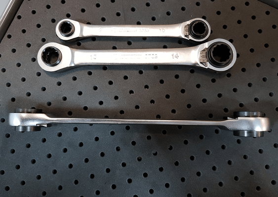 Outils - Outils divers - Clé polygonale à cliquet réversible  4 en 1 12-13-14-15mm